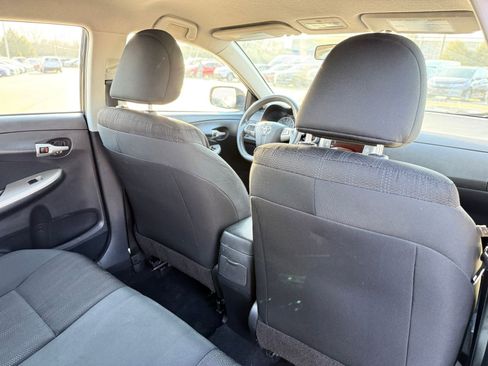 Used 2011 Toyota Corolla S image 21