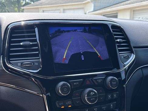Used 2019 Jeep Grand Cherokee Limited X AWD/4WD image 19