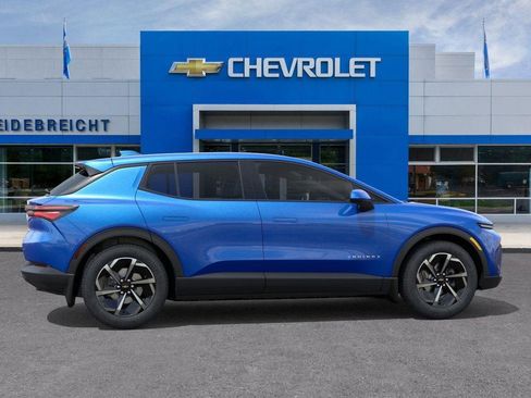 New 2026 Chevrolet Equinox EV LT image 5