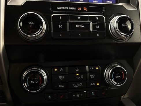 Used 2020 Ford F150 Platinum w/ Equipment Group 701A Luxury image 20