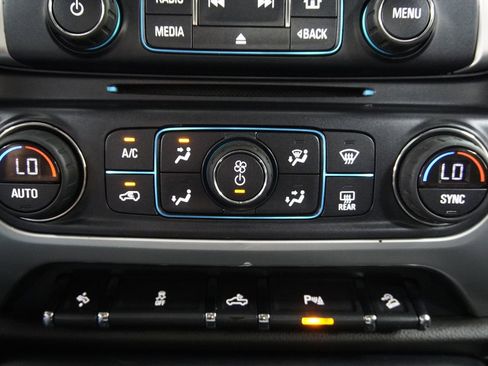 Used 2017 GMC Sierra 1500 SLE w/ Elevation Edition AWD/4WD image 19