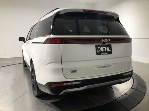 Certified 2024 Kia Carnival SX Prestige image 5