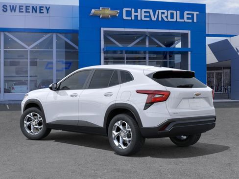 New 2026 Chevrolet Trax LS FWD image 3