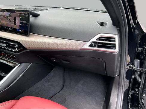 Certified 2025 BMW 330i Sedan RWD image 19