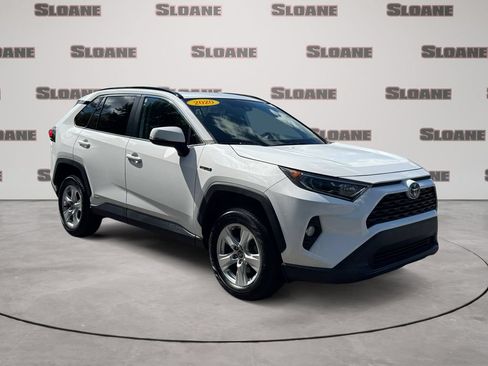 Used 2020 Toyota RAV4 XLE w/ Convenience Package AWD/4WD image 7