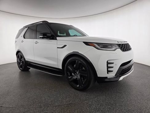 Certified 2025 Land Rover Discovery Dynamic SE AWD/4WD image 15