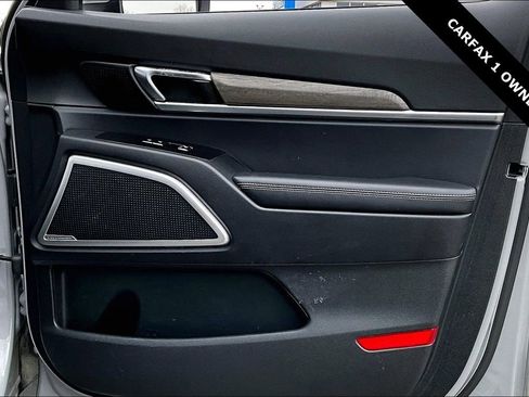 Used 2022 Kia Telluride EX w/ EX Premium Package image 28