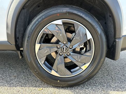 New 2026 Nissan Rogue SV image 20