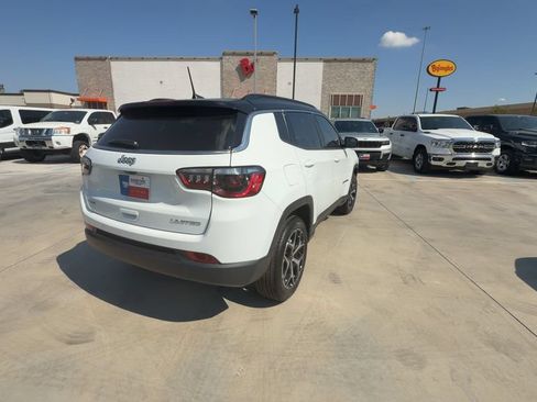 Certified 2026 Jeep Compass Limited AWD/4WD image 4