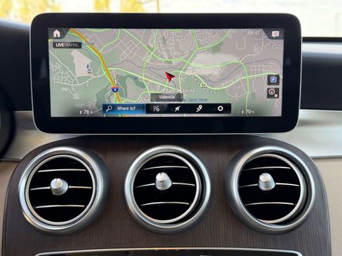 Used 2020 Mercedes-Benz GLC 300 image 28