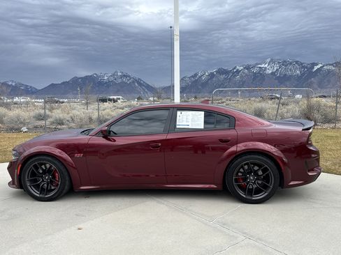 Used 2021 Dodge Charger Scat Pack image 2