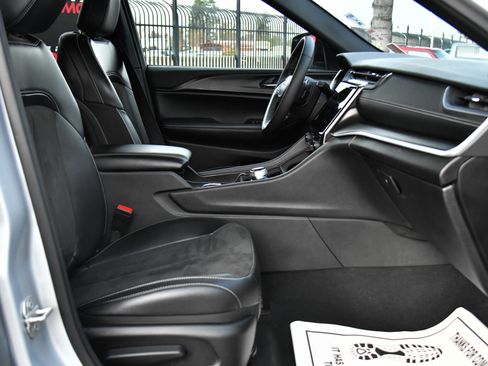 Used 2024 Jeep Grand Cherokee L Laredo image 51