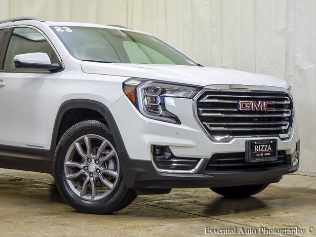 Certified 2023 GMC Terrain SLT w/ Infotainment Package II AWD/4WD image 6