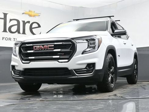 Used 2023 GMC Terrain AT4 w/ Tech Package AWD/4WD image 4