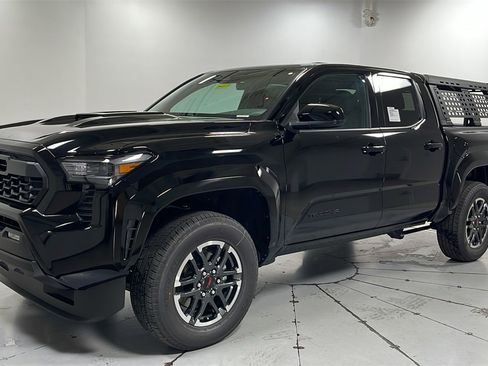 New 2025 Toyota Tacoma TRD Sport image 1