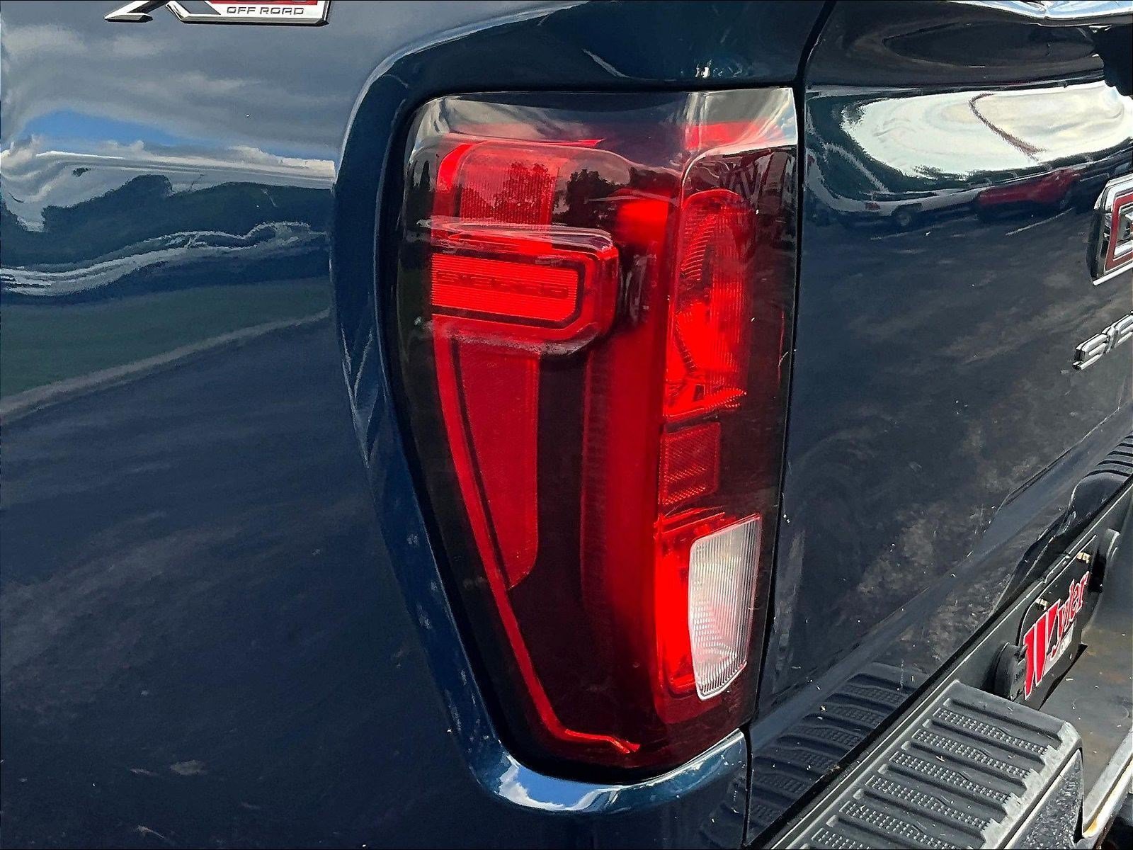 Used 2022 GMC Sierra 3500 Pro w/ Convenience Package AWD/4WD image 22