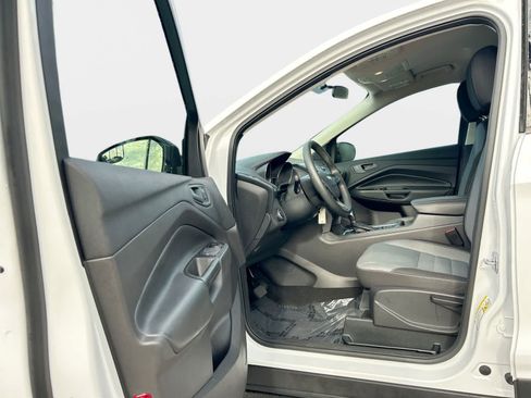 Used 2017 Ford Escape S FWD image 10