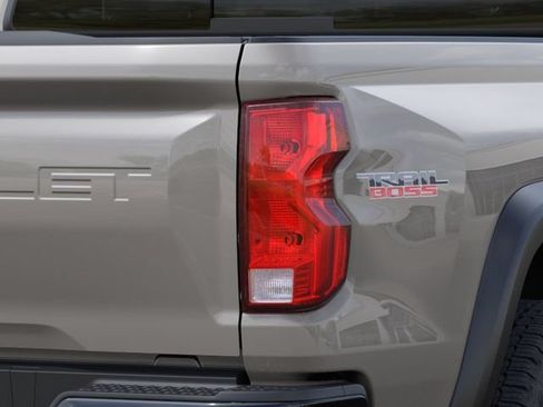 New 2026 Chevrolet Colorado Trail Boss AWD/4WD image 11