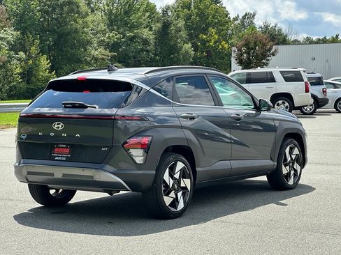 Used 2024 Hyundai Kona Limited FWD image 9