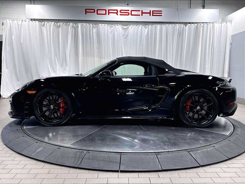 Used 2021 Porsche 718 Boxster Spyder RWD image 2
