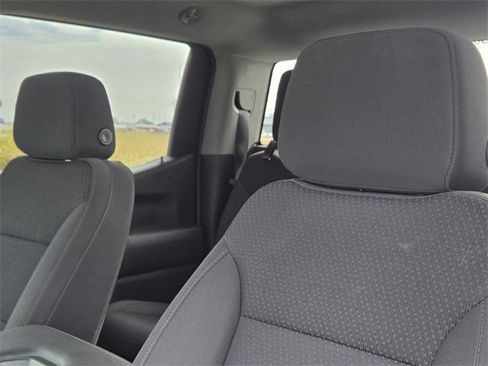 Used 2021 Chevrolet Silverado 1500 Custom image 17