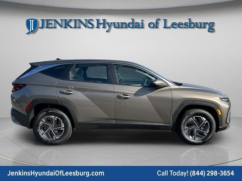 New 2026 Hyundai Tucson Blue SE w/ Tow & Go Package image 3