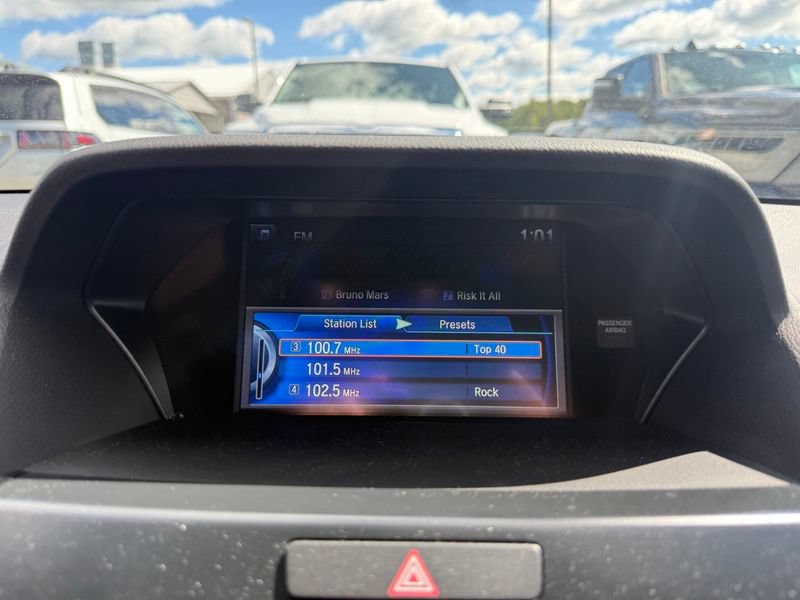Used 2018 Acura ILX w/ Technology & A-SPEC Package FWD image 10