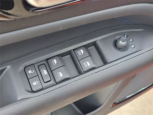 New 2026 Jeep Compass Latitude image 22