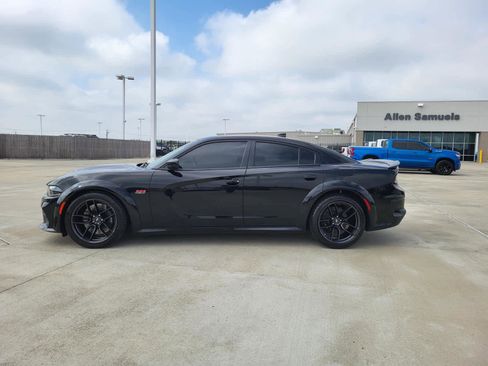 Used 2021 Dodge Charger Scat Pack image 2