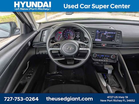 Used 2023 Hyundai Elantra SEL FWD image 14