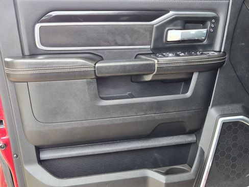 Used 2021 RAM 2500 Laramie AWD/4WD image 11