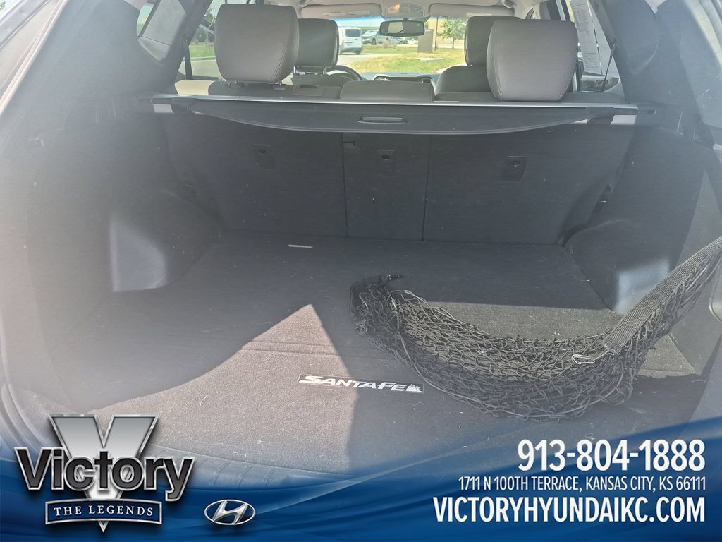 Used 2017 Hyundai Santa Fe Sport FWD image 21