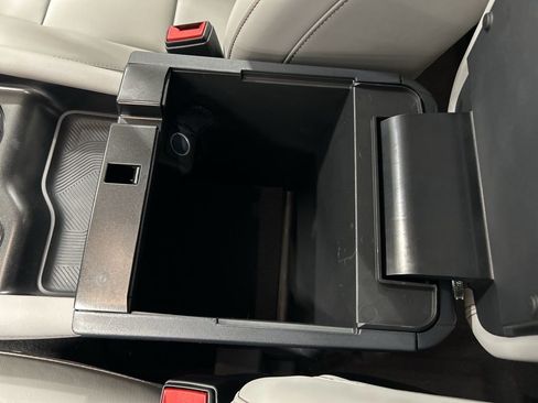 New 2026 Ford Explorer Active image 23