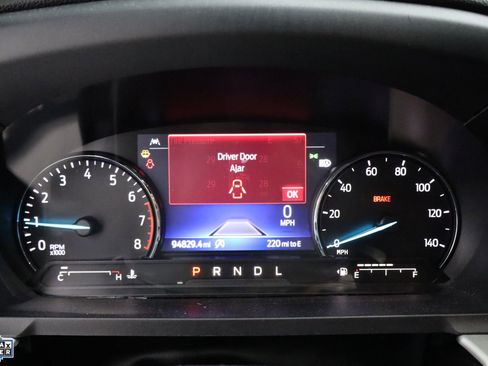 Used 2021 Ford Explorer XLT w/ Equipment Group 202A image 16