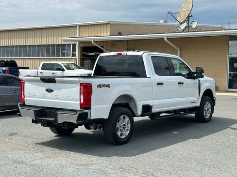 Used 2025 Ford F250 XLT AWD/4WD image 11