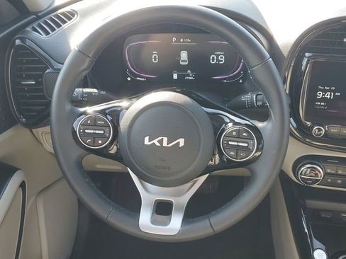 Certified 2023 Kia Soul EX FWD image 12