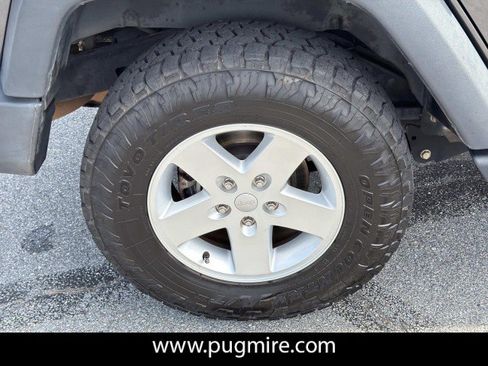 Used 2018 Jeep Wrangler Unlimited Sport S AWD/4WD image 17