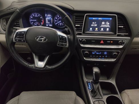 Used 2018 Hyundai Sonata Limited image 22