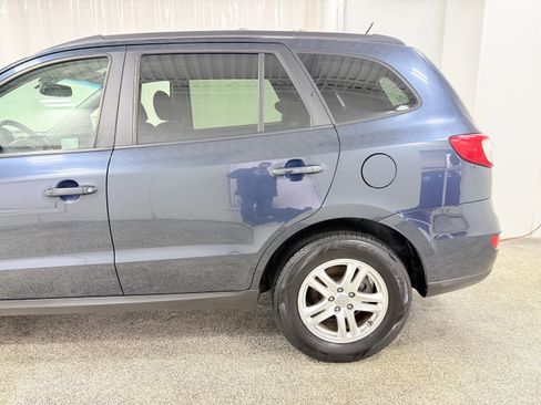 Used 2012 Hyundai Santa Fe GLS image 5