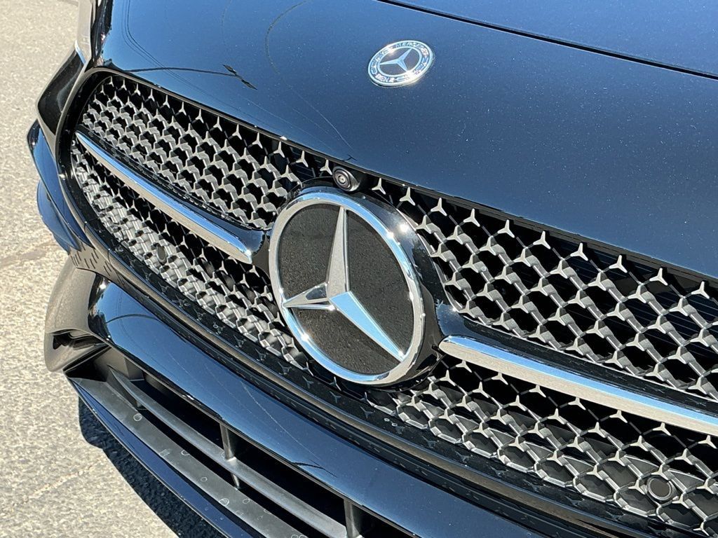 New 2027 Mercedes-Benz CLE 450 4MATIC Coupe image 4