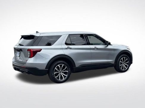 Used 2022 Ford Explorer ST AWD/4WD image 7