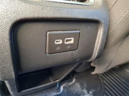 Used 2021 Chevrolet Blazer LT image 11