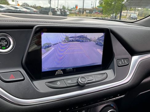 Used 2019 Chevrolet Blazer LT FWD image 27