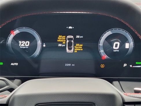 Used 2024 Dodge Charger R/T w/ Plus Group image 35