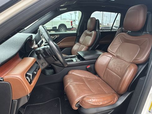 Used 2020 Lincoln Aviator Reserve w/ Equipment Group 201A RWD image 14