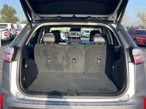 Used 2024 Ford Edge Titanium image 33