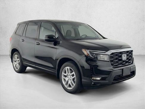 Used 2024 Honda Passport EX-L image 3