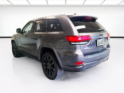 Used 2020 Jeep Grand Cherokee Altitude RWD image 6