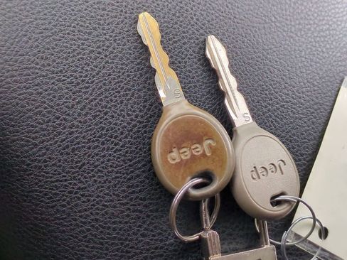 Used 2012 Jeep Wrangler Sport image 32