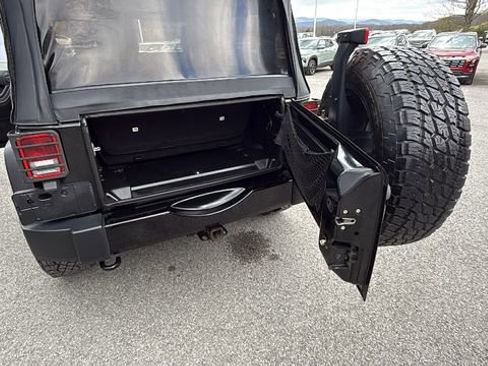 Used 2014 Jeep Wrangler Sport image 22